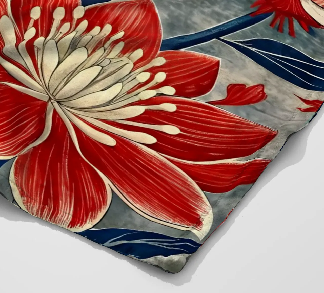 Arazzo floreale cremisi e crema coperta in pile da Artistic-shop