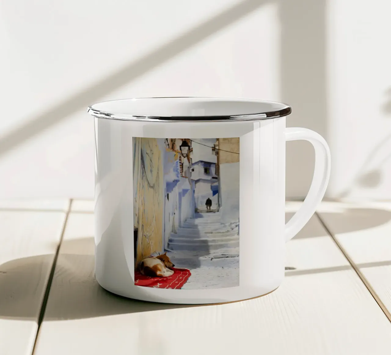 Cane a chefchaouen (Marocco) tazza in smalto da Simon Koy