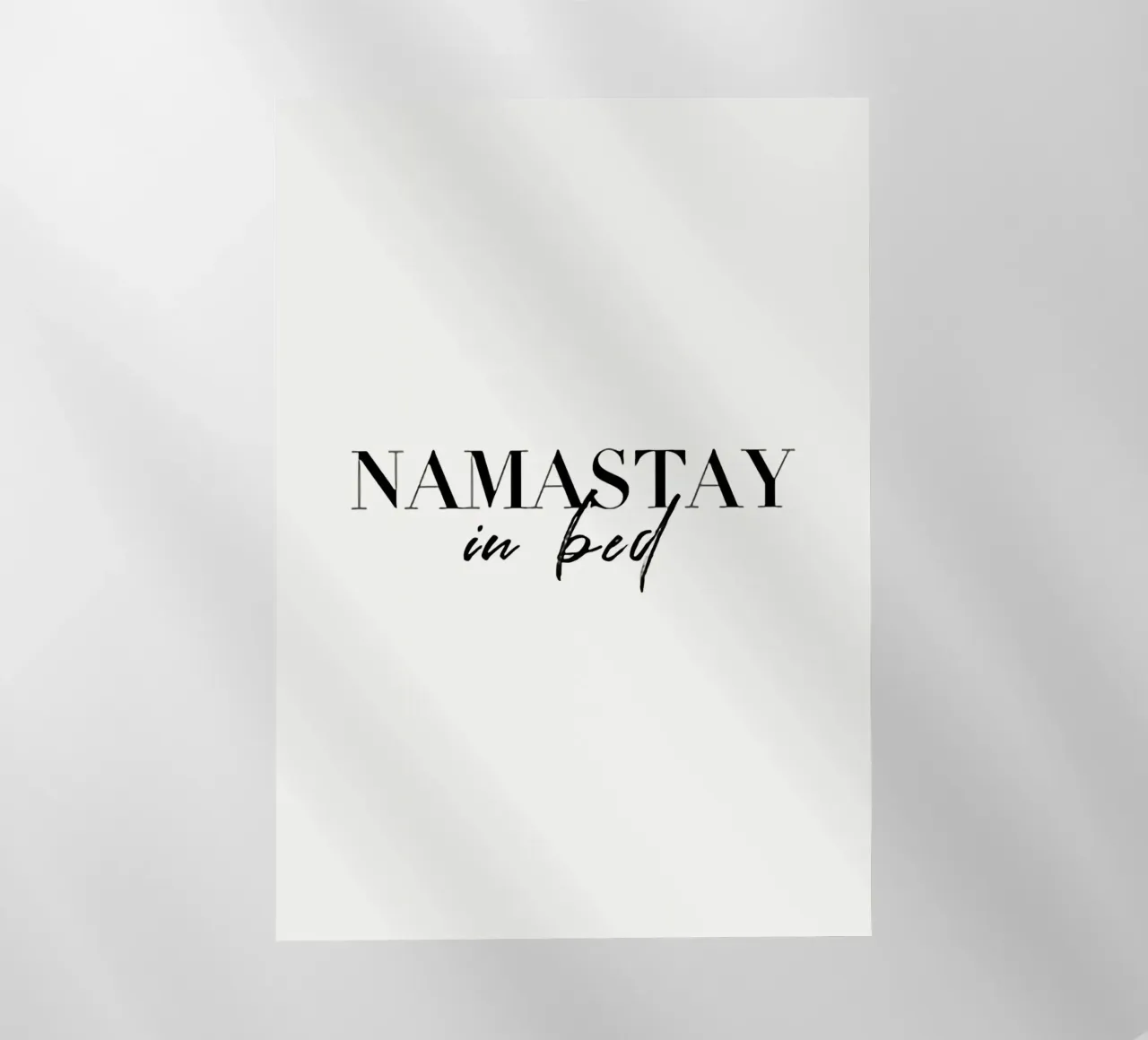 Namastay a letto pellicola backlit da Eva Rogers