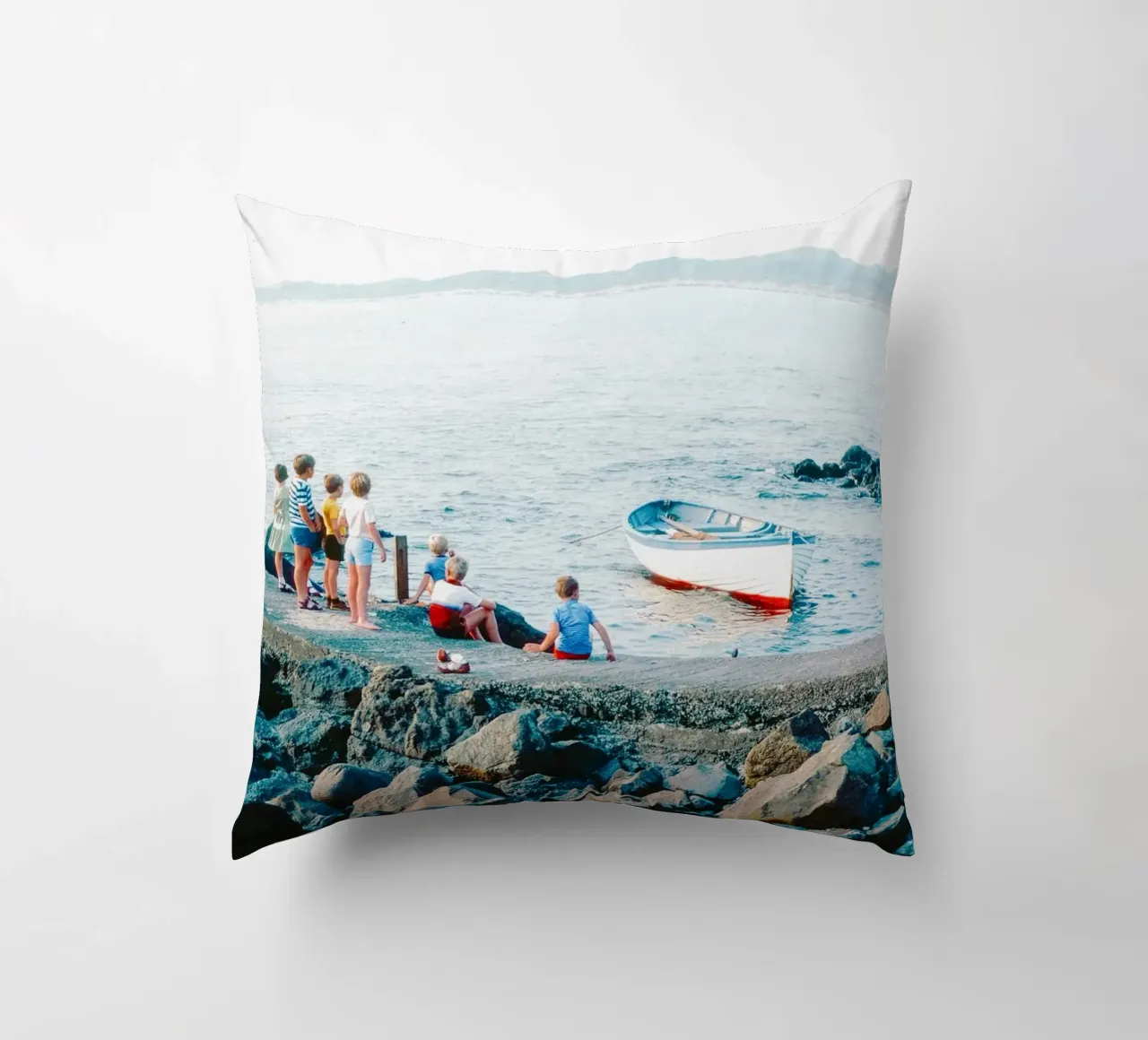 I bambini fanno il bagno in mare cuscino da lesuki
