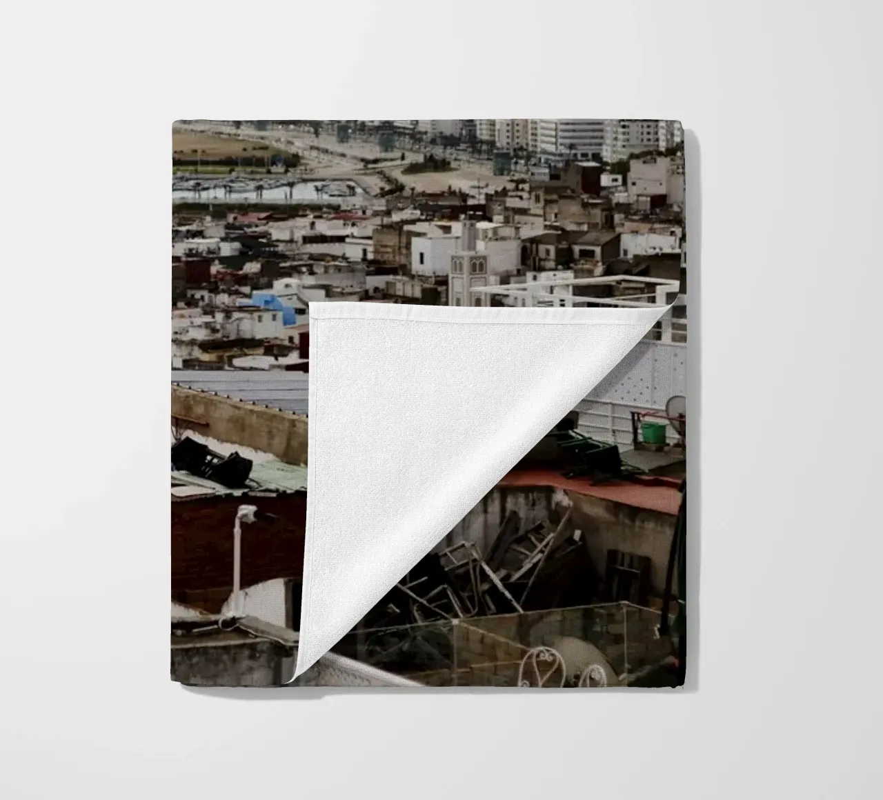 Tanger vue serviette de plage de Simon Koy