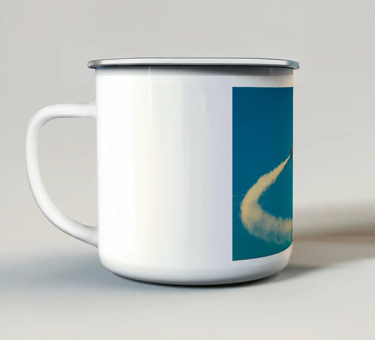curve plane smoke tazza in smalto da juli