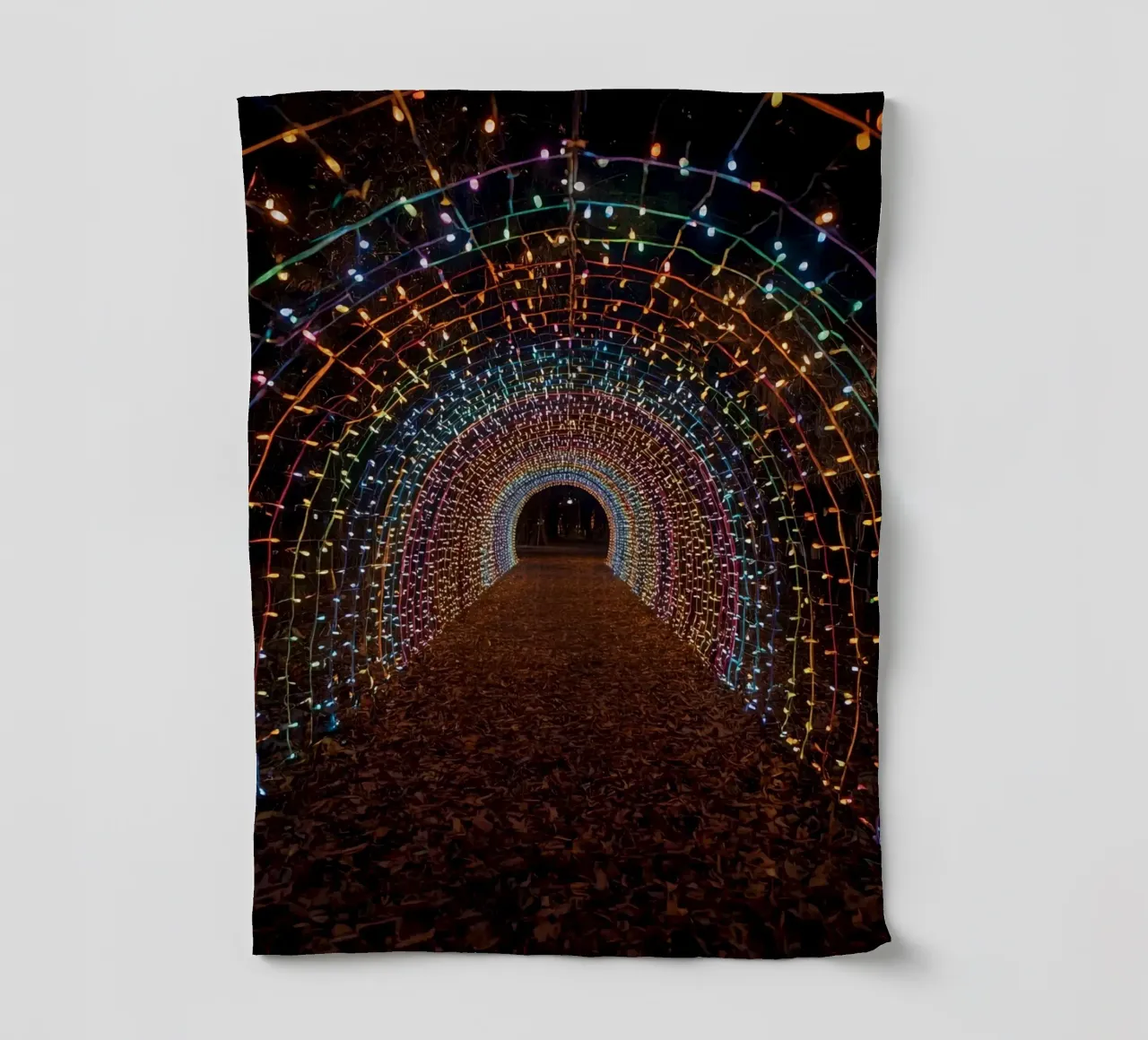 Tunnel ad arco con luci colorate e foglie cadute canovaccio da cucina da DesignDoodle