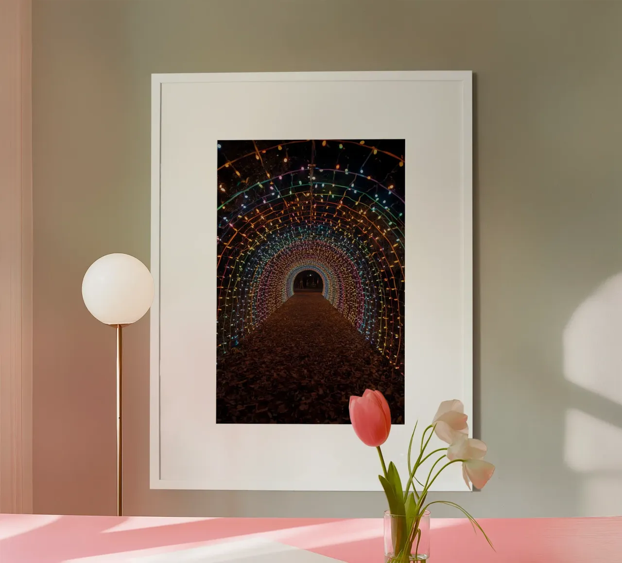 Tunnel ad arco con luci colorate e foglie cadute carta hahnemühle da DesignDoodle