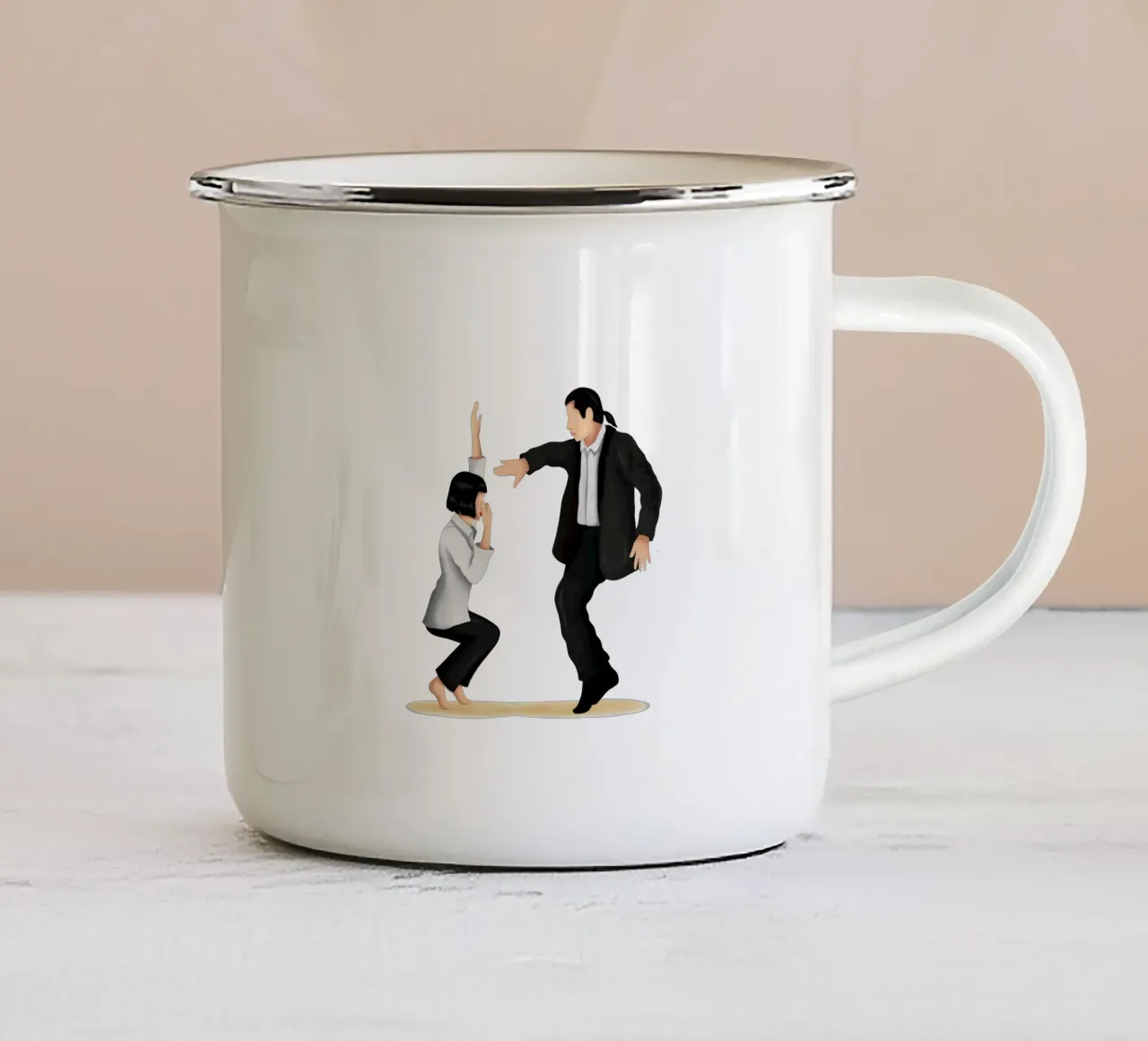 Pulp Fiction tazza in smalto da Nour Tohme