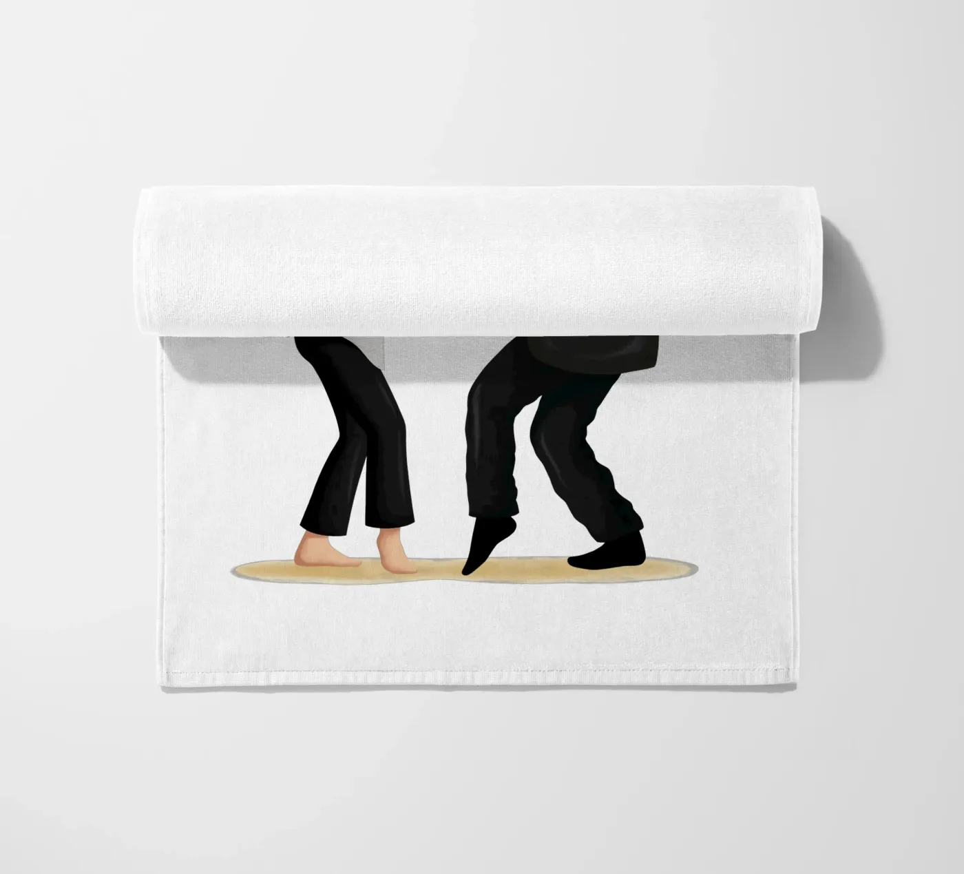 Pulp Fiction Strandtuch von Nour Tohme