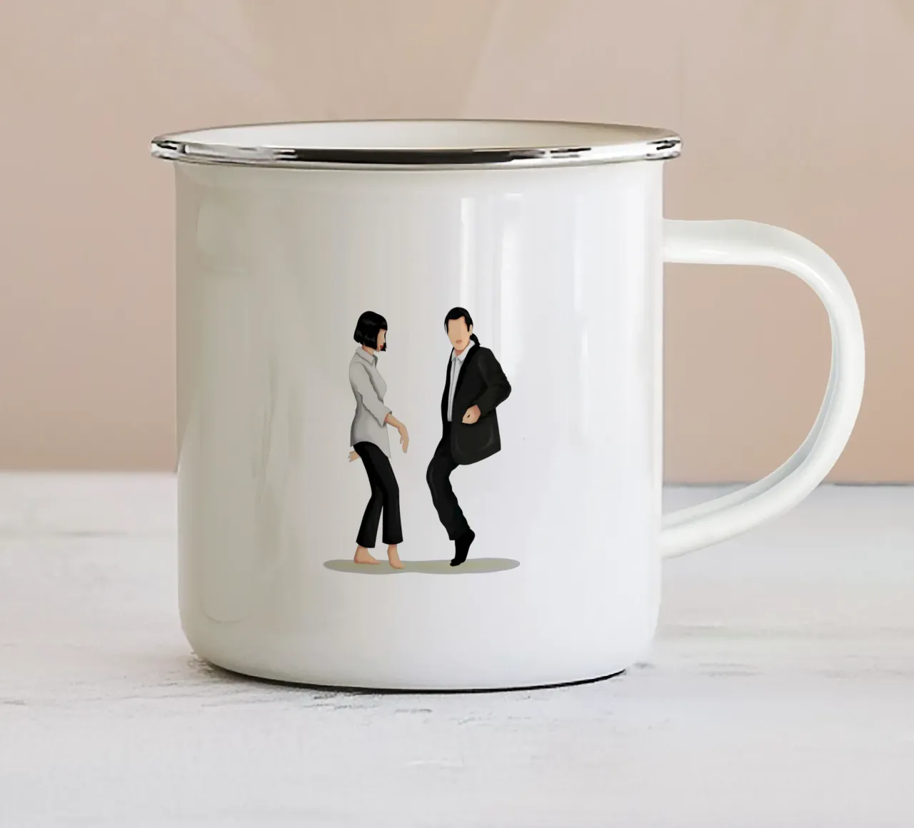 Pulp Fiction tazza in smalto da Nour Tohme