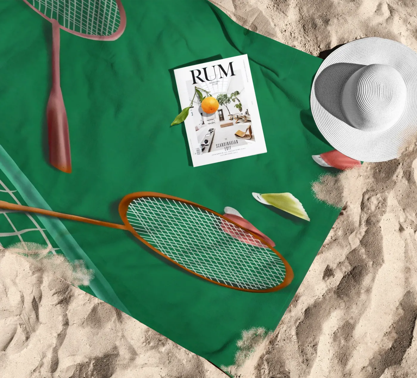 Dancing Feathers Strandtuch von cityart