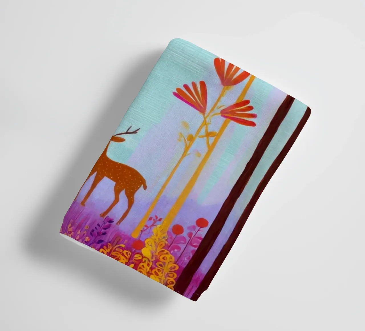 Foresta incantata colorata con cervi e uccelli asciugamano da bagno da Artbyvo