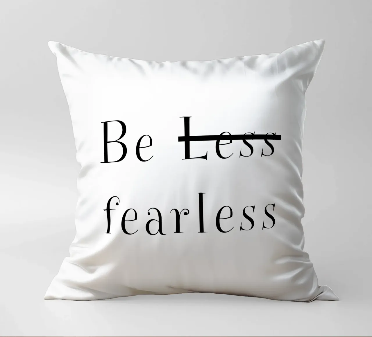 Be Fearless cuscino da PurePeachStudio