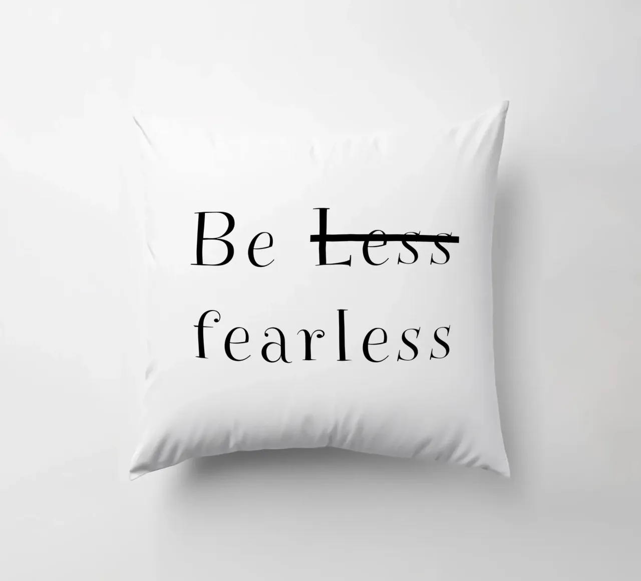 Be Fearless cuscino da PurePeachStudio