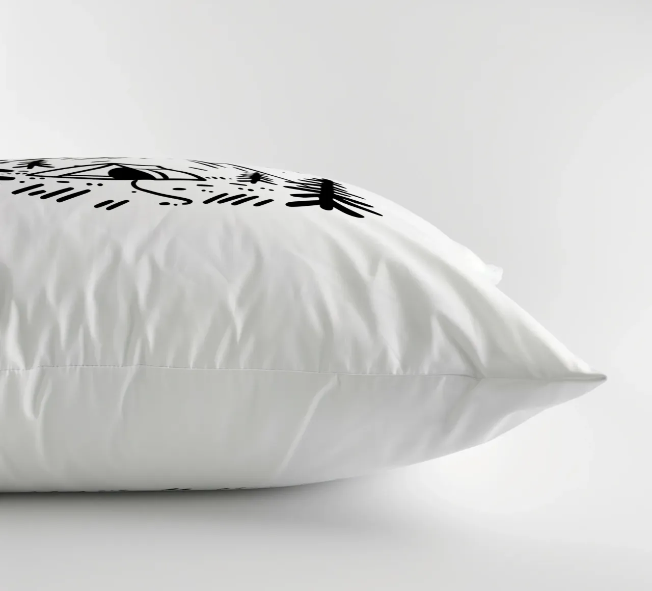 Find Your Way Kissen von PurePeachStudio