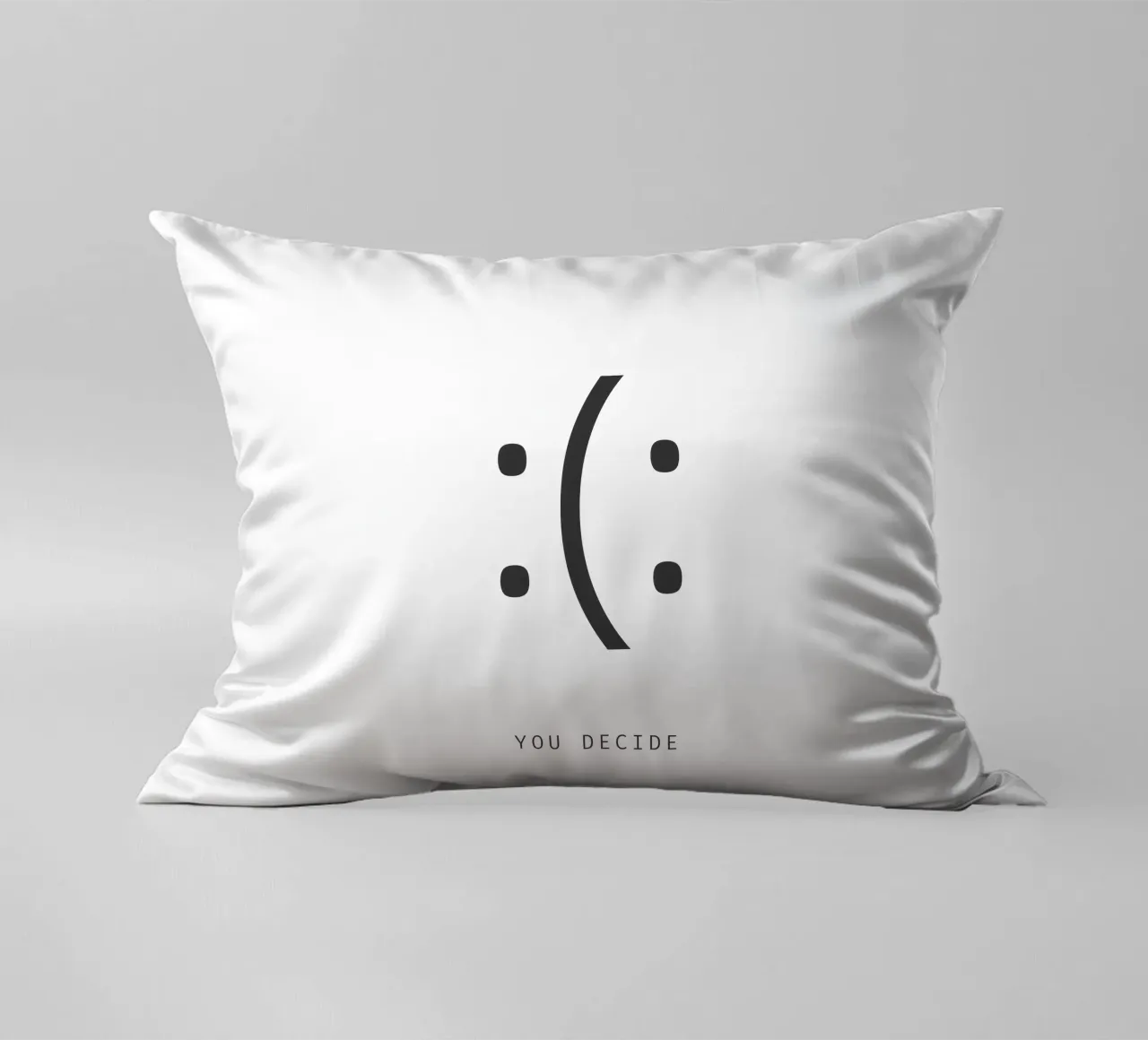 :(: cuscino da PurePeachStudio