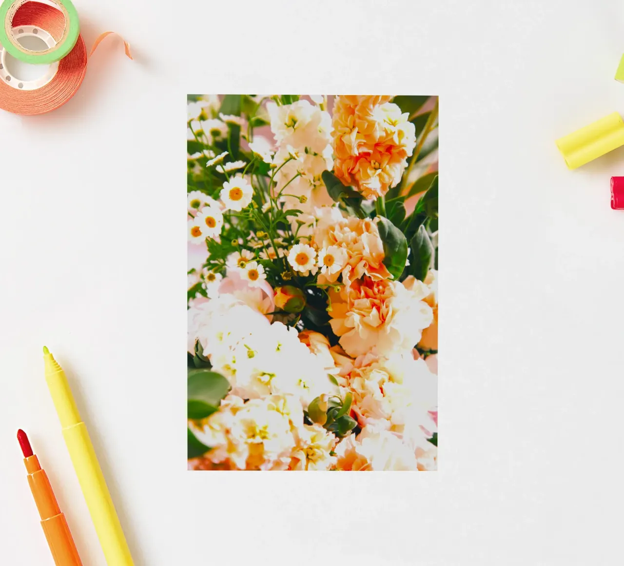 I petali danno colore, diffondono amore adesivo da Nature's Palette