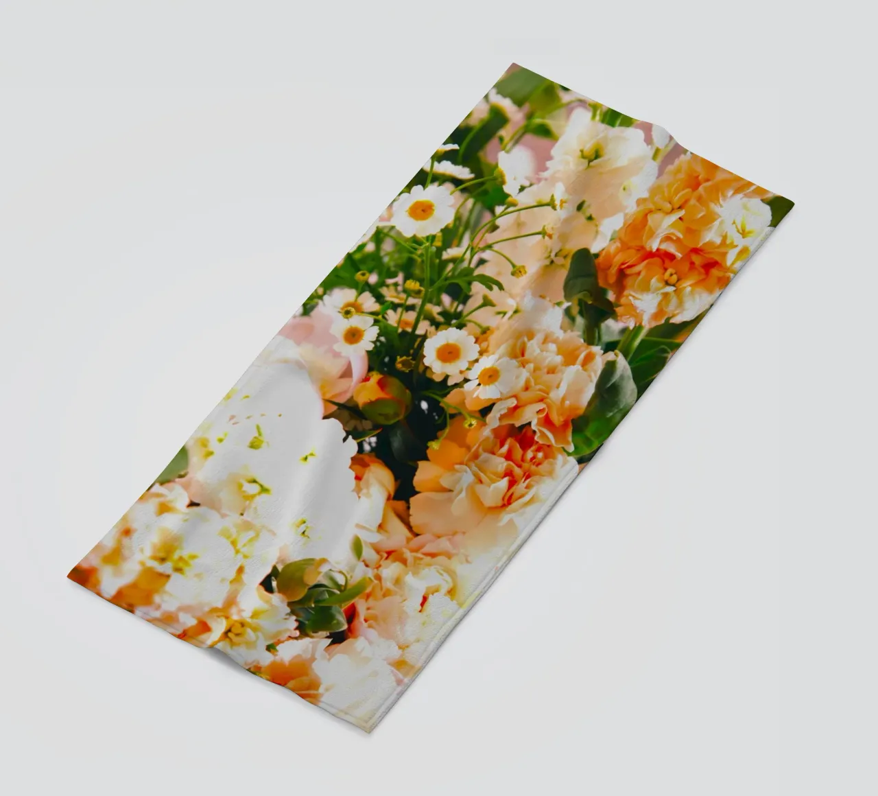 I petali danno colore, diffondono amore telo mare da Nature's Palette