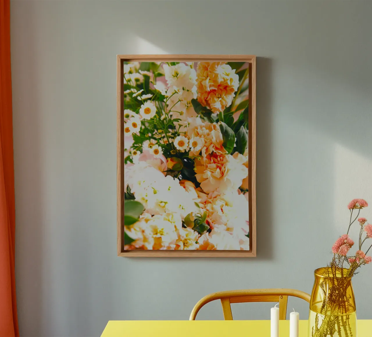 I petali danno colore, diffondono amore tela da Nature's Palette