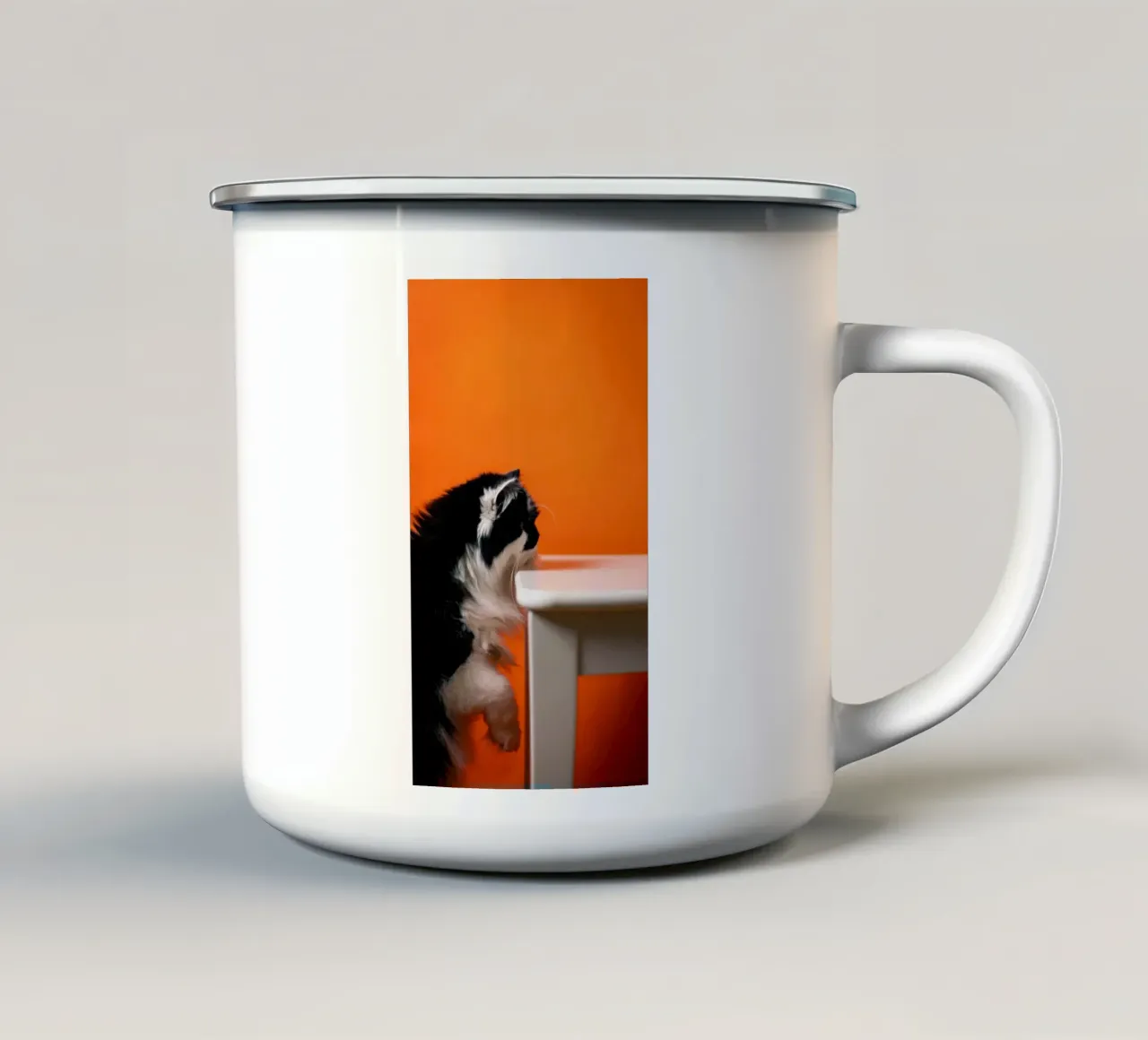 cat table in orange shade tazza in smalto da feny