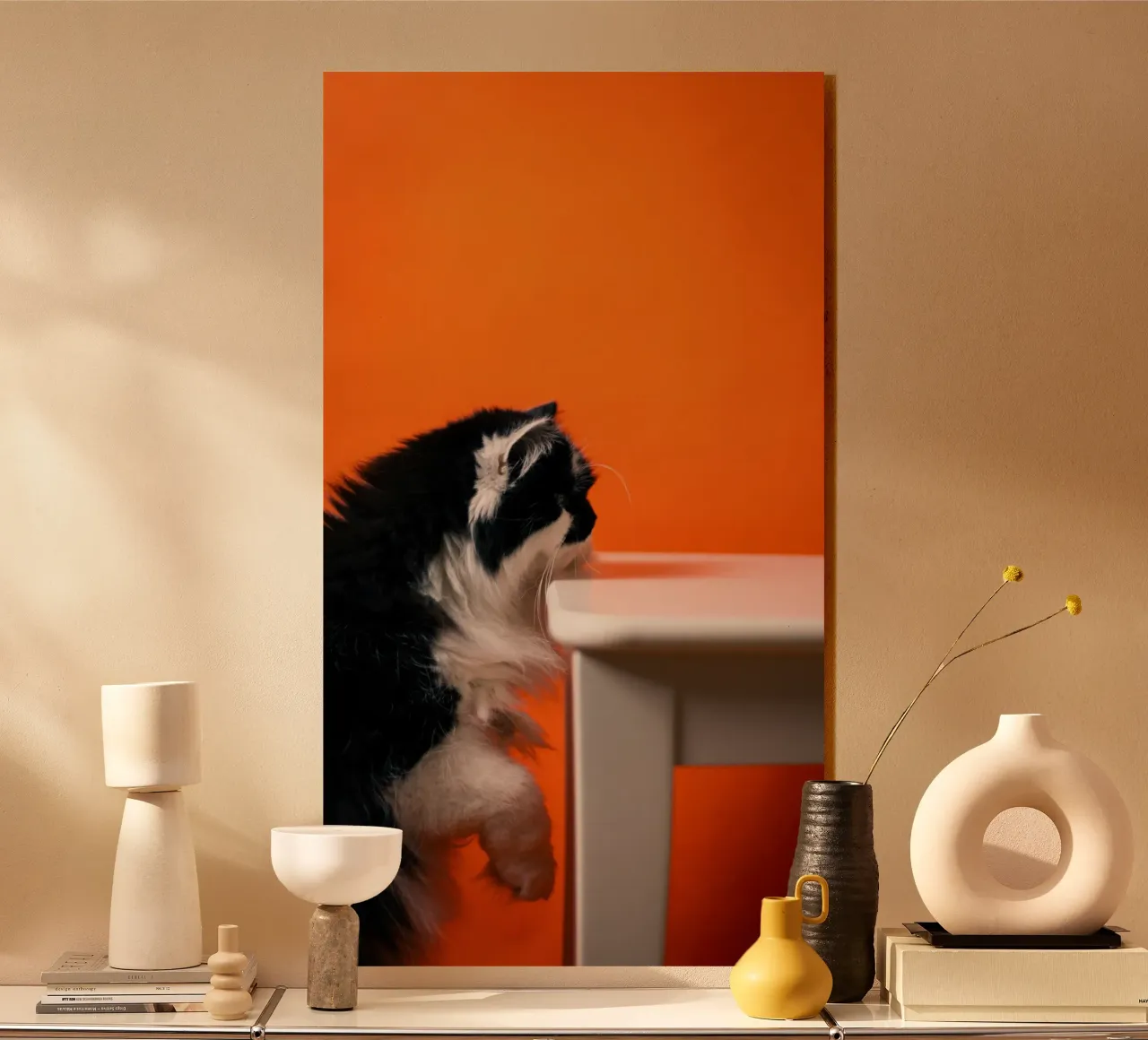 cat table in orange shade metacrilato de feny