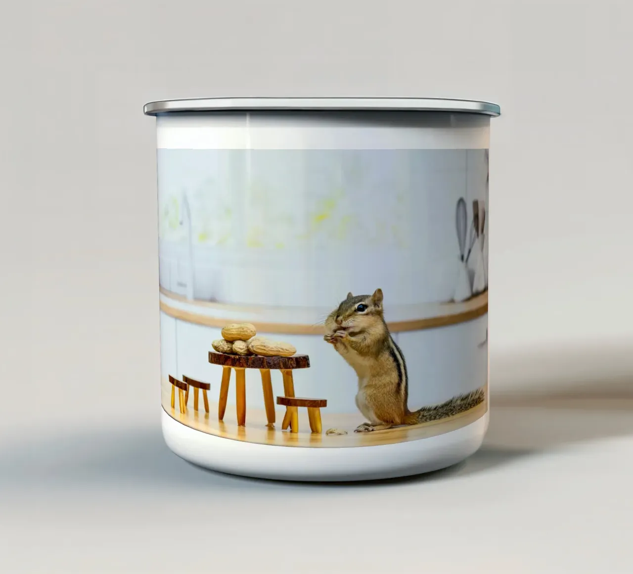 squirrel vs peanut tazza in smalto da feny