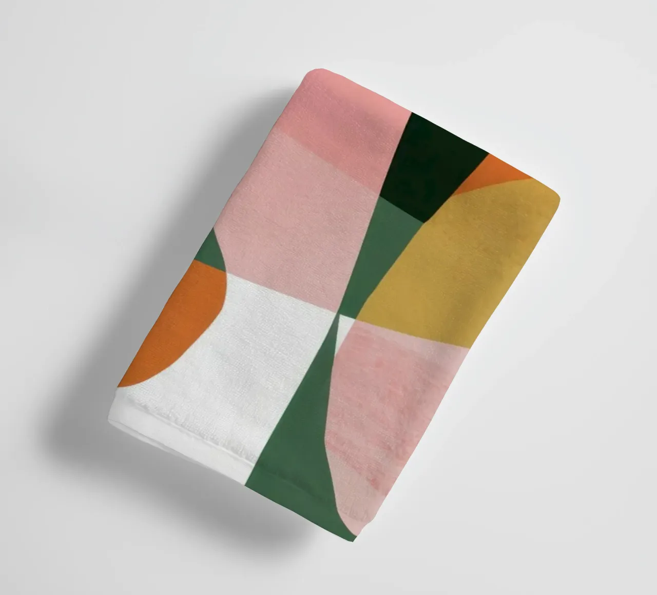 Patchwork di foglie geometriche asciugamano da bagno da Kala Martir