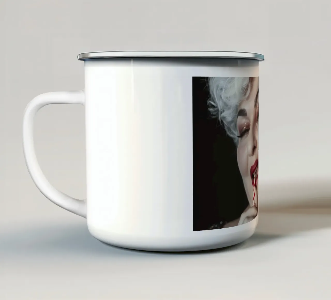 Piacere dello zucchero maturo tazza in smalto da M-Ulrich-Digital Art
