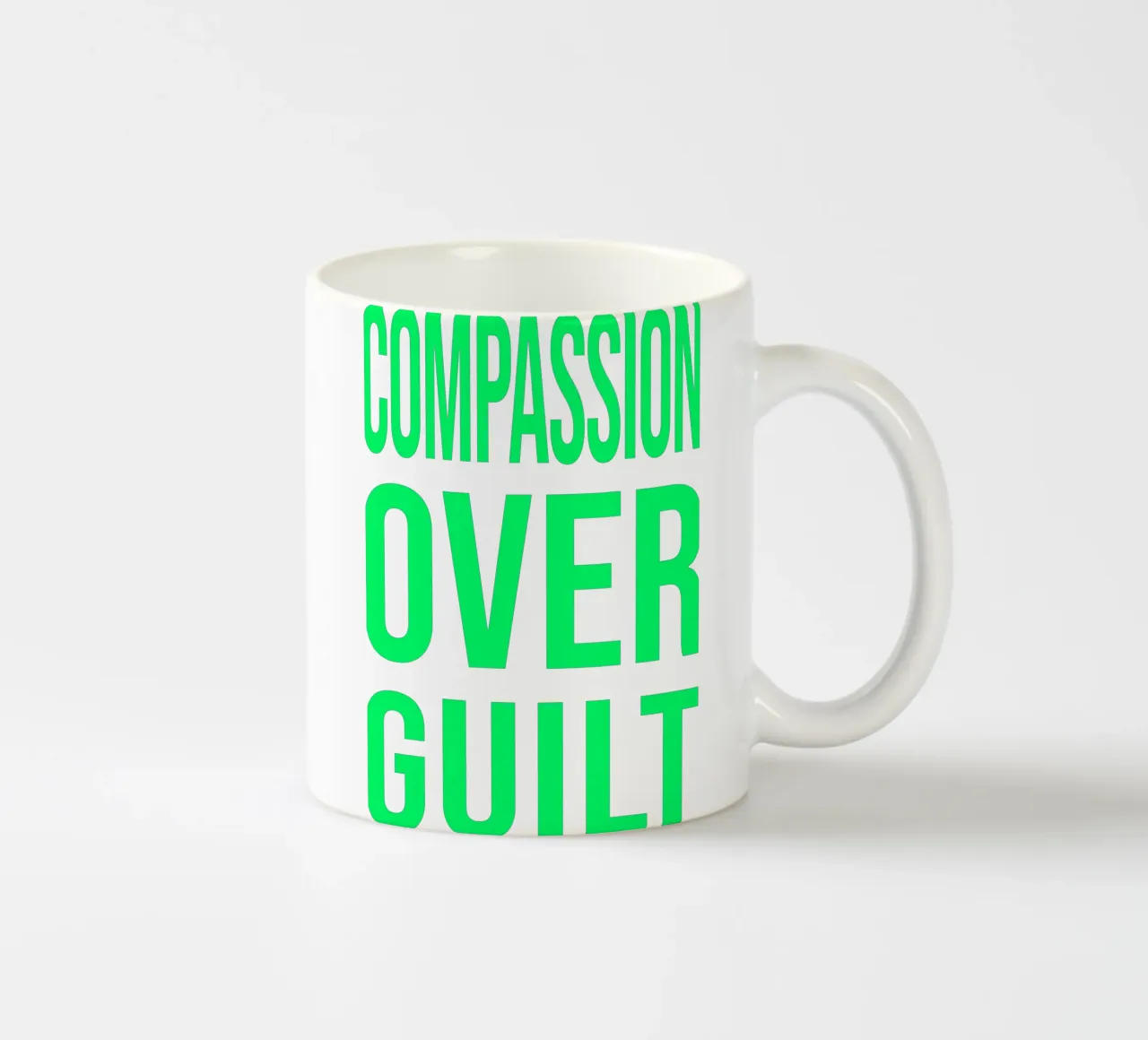 OVER Series- bold letters, brave values (5 colors) tazza in ceramica da OVER SERIES