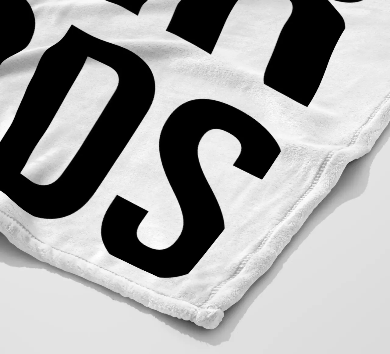 OVER Series- bold letters, brave values (5 colors) coperta in pile da OVER SERIES
