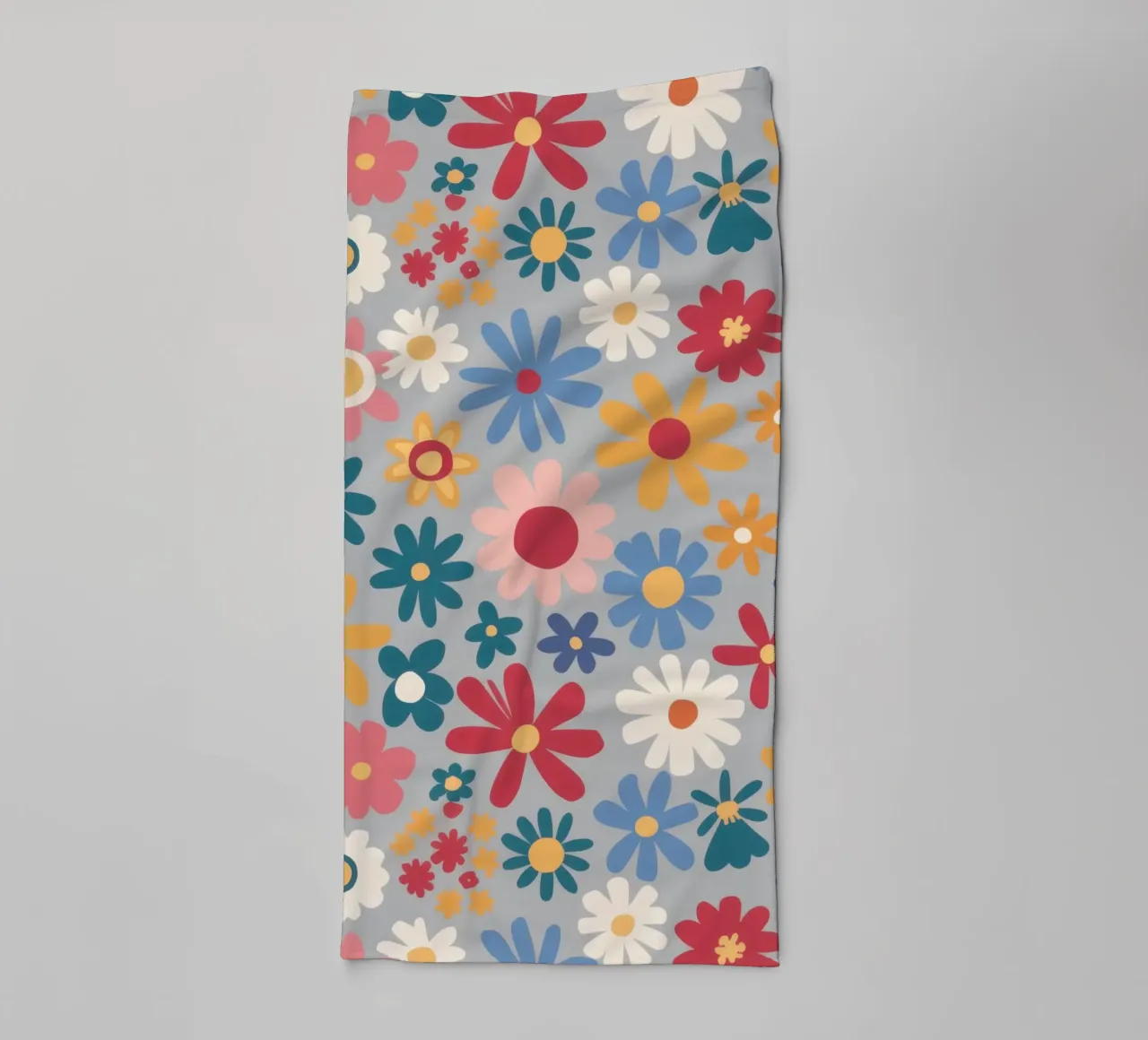 Patchwork di pose pastello asciugamano da bagno da Absca Gallery