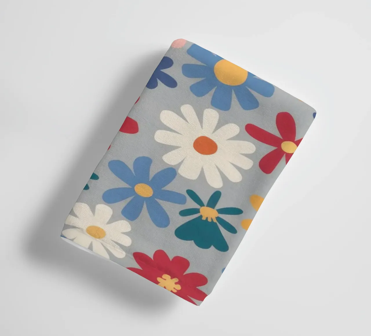 Patchwork di pose pastello asciugamano da bagno da Absca Gallery