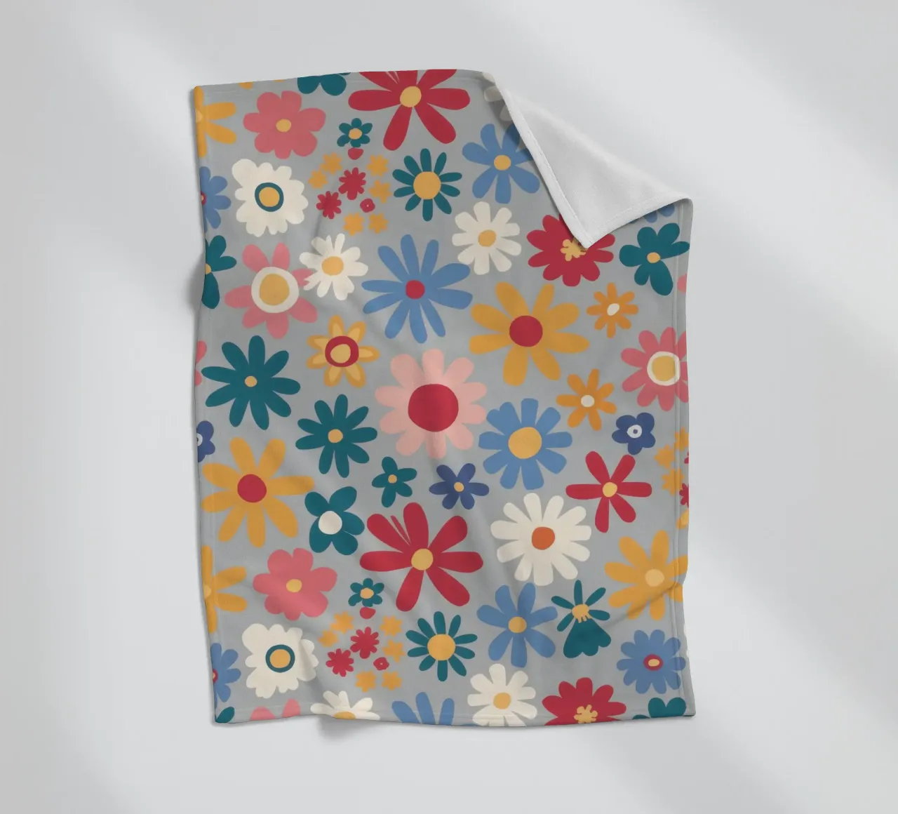 Patchwork di pose pastello coperta in pile da Absca Gallery