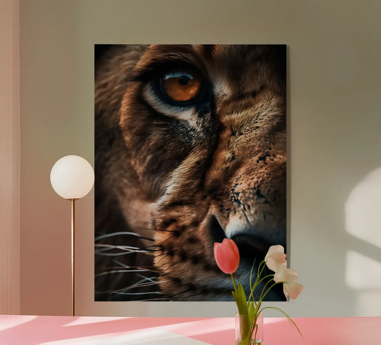 Betoverende leeuwenoog macro acryl van Liam Johnson