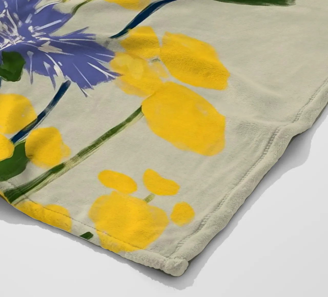 Soft Poppies, Cornflower Whisper coperta in pile da Amelie Rose