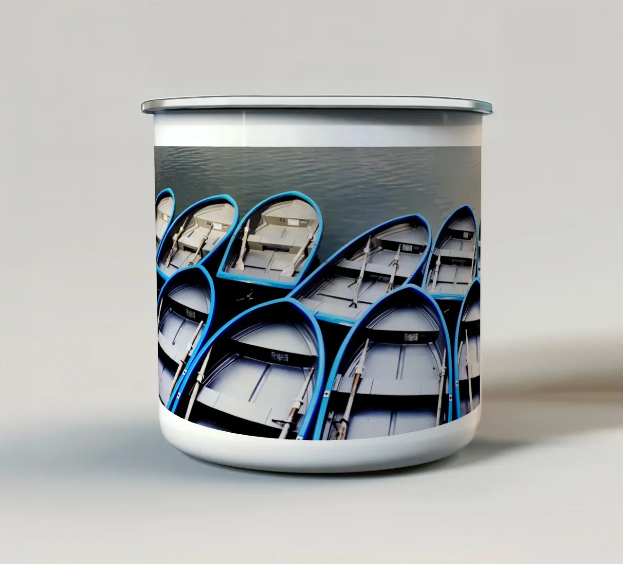 Ruderboote a Kyoto tazza in smalto da Simon Koy