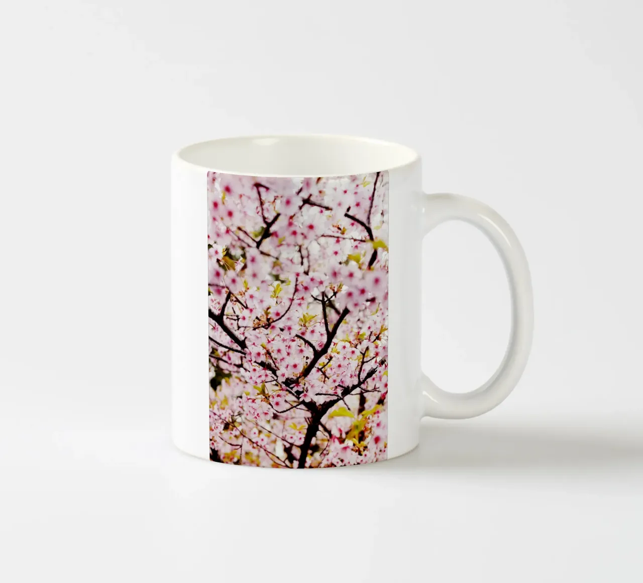 Fiori di ciliegio in Giappone tazza in ceramica da Simon Koy