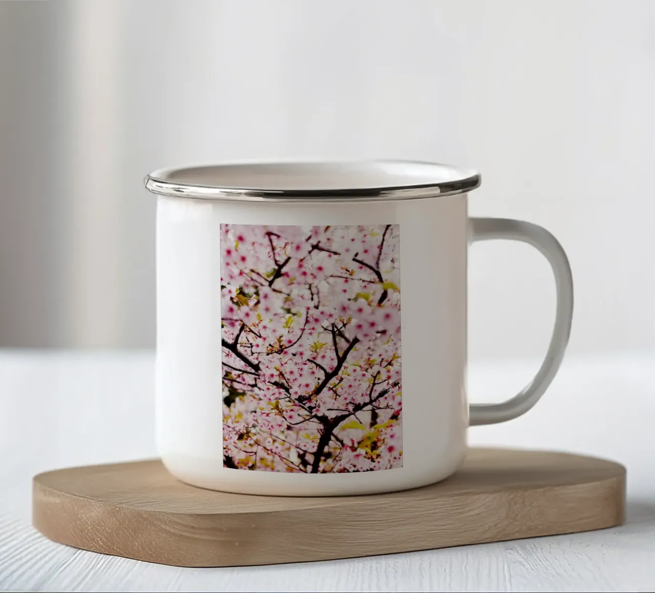 Fiori di ciliegio in Giappone tazza in smalto da Simon Koy