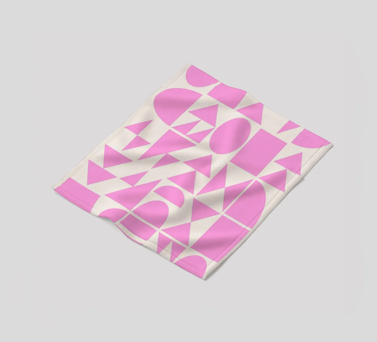 Forme geometriche di metà secolo in rosa coperta in pile da Courtney