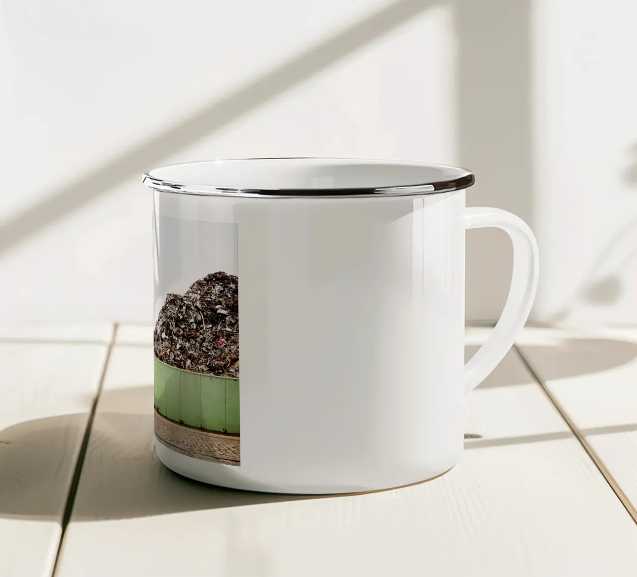 Rottamazione ad Amburgo tazza in smalto da Simon Koy