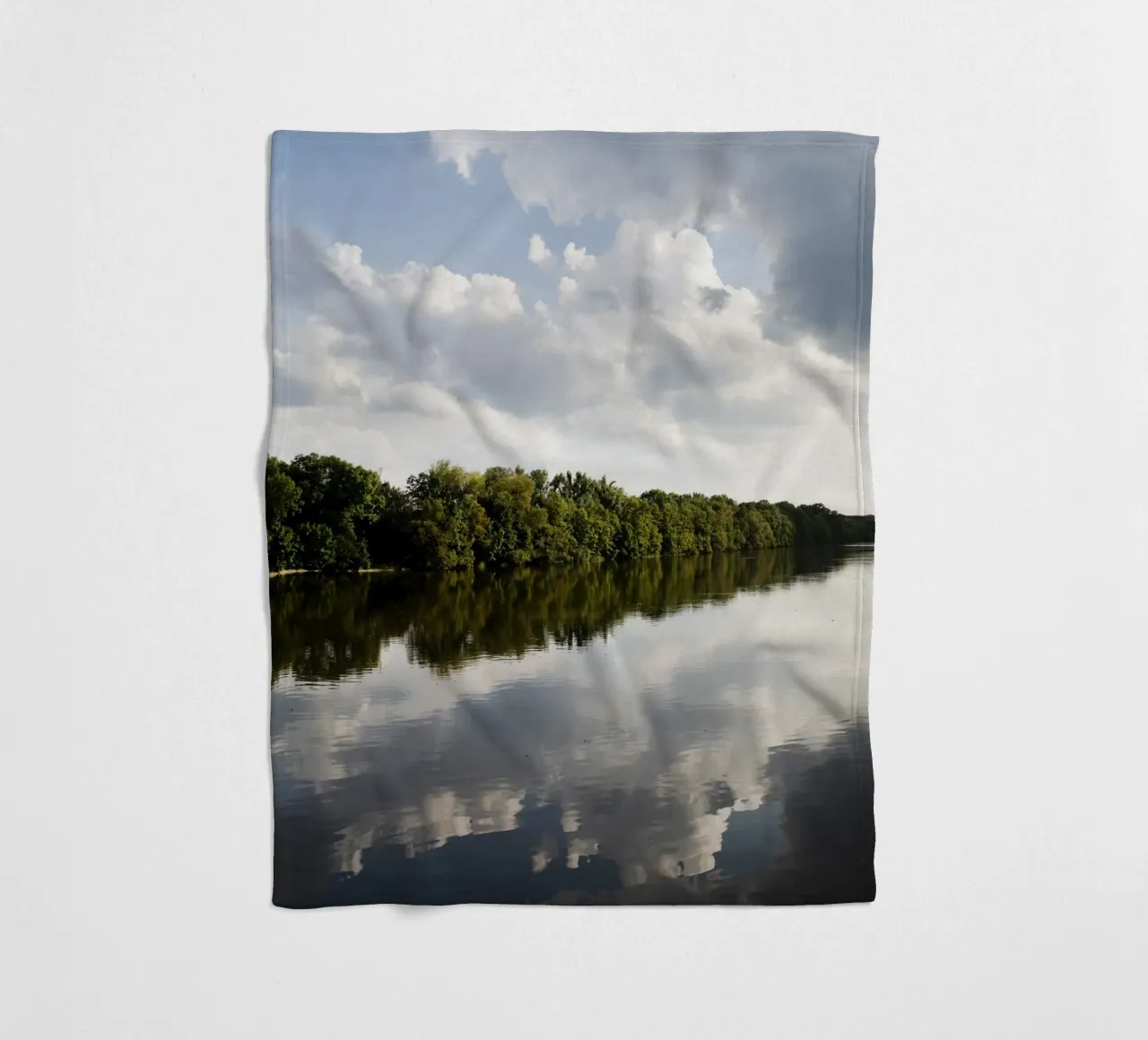 Riflessione sull'Isar coperta in pile da Simon Koy