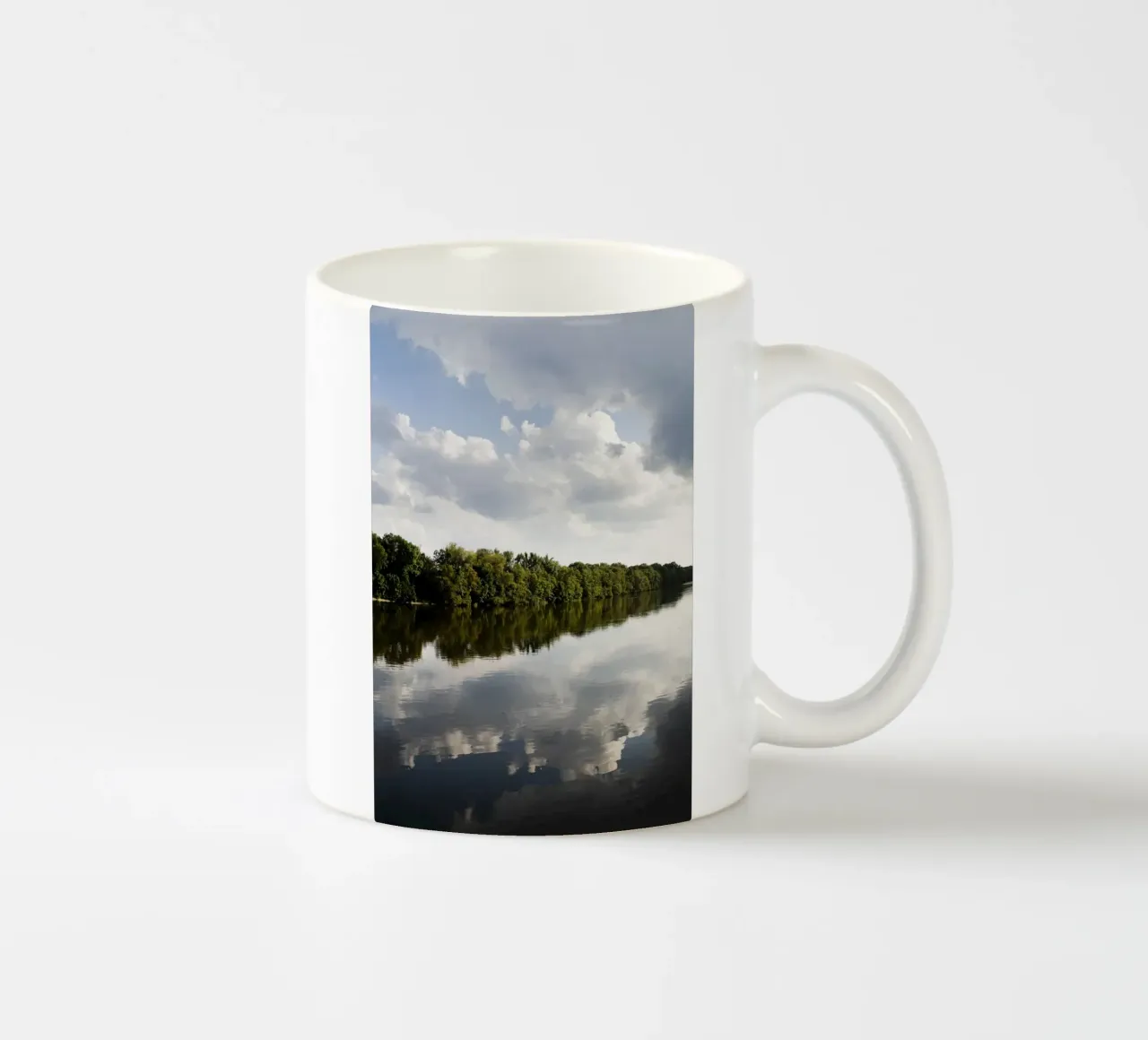 Riflessione sull'Isar tazza in ceramica da Simon Koy