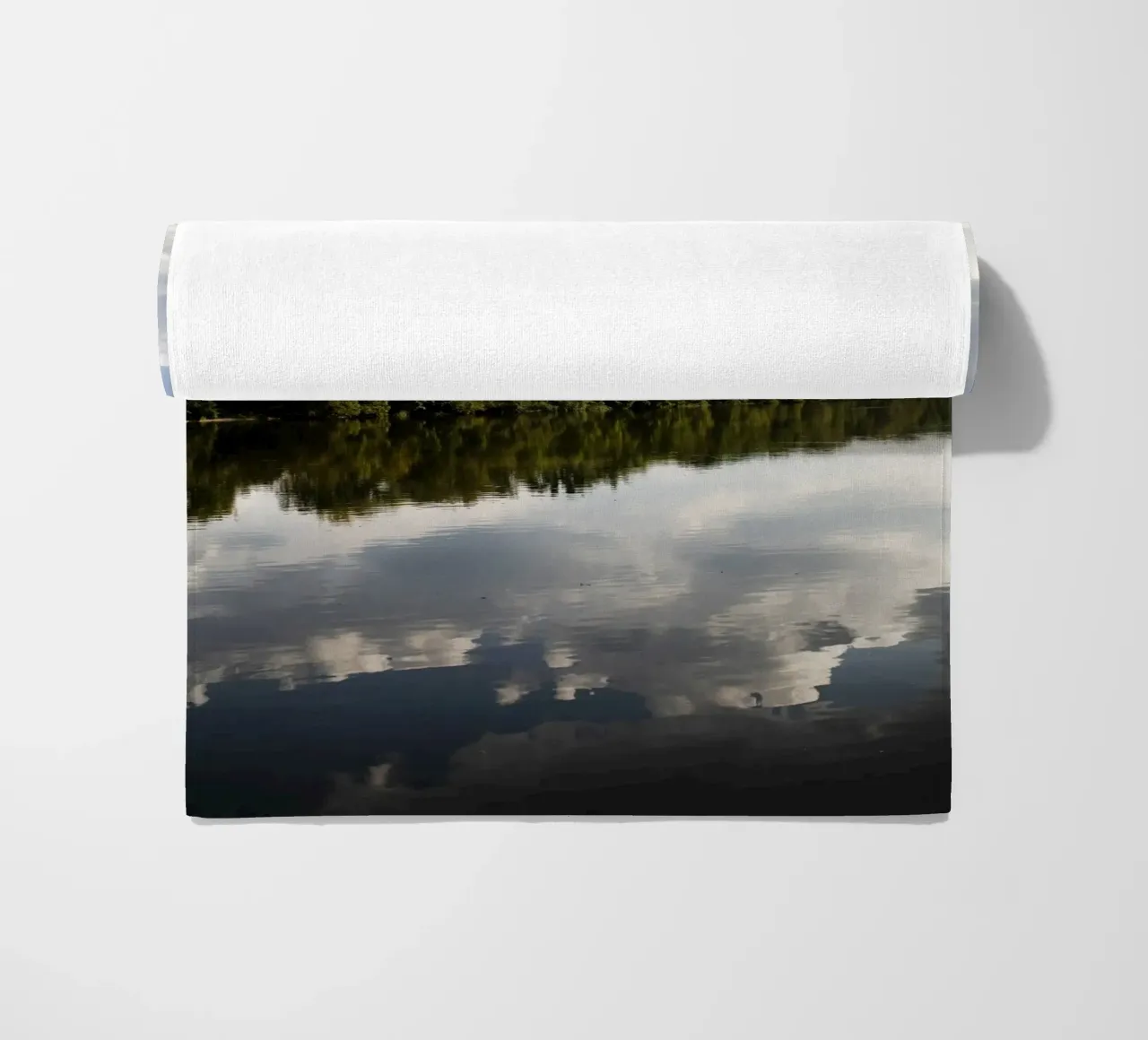 Riflessione sull'Isar telo mare da Simon Koy