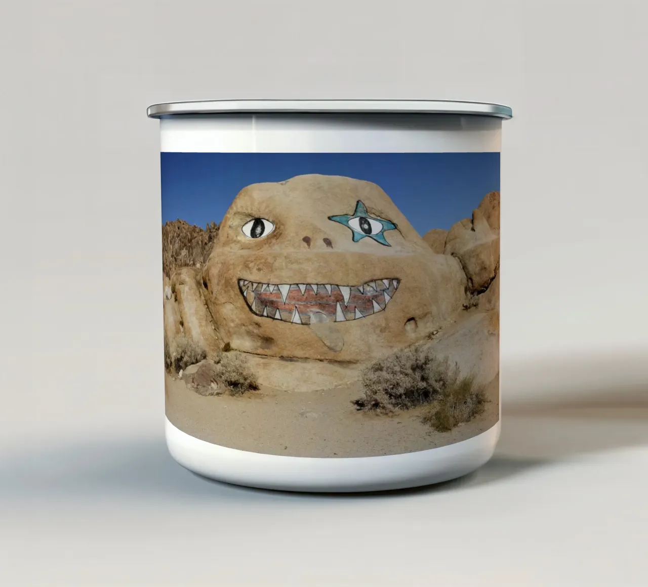 Fan del bacio tazza in smalto da Simon Koy