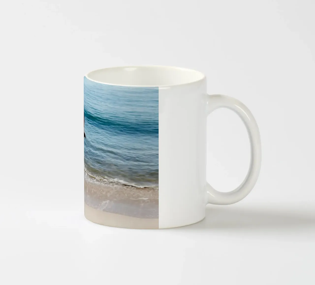 Gabbiano a Los Angeles, USAa tazza in ceramica da Simon Koy