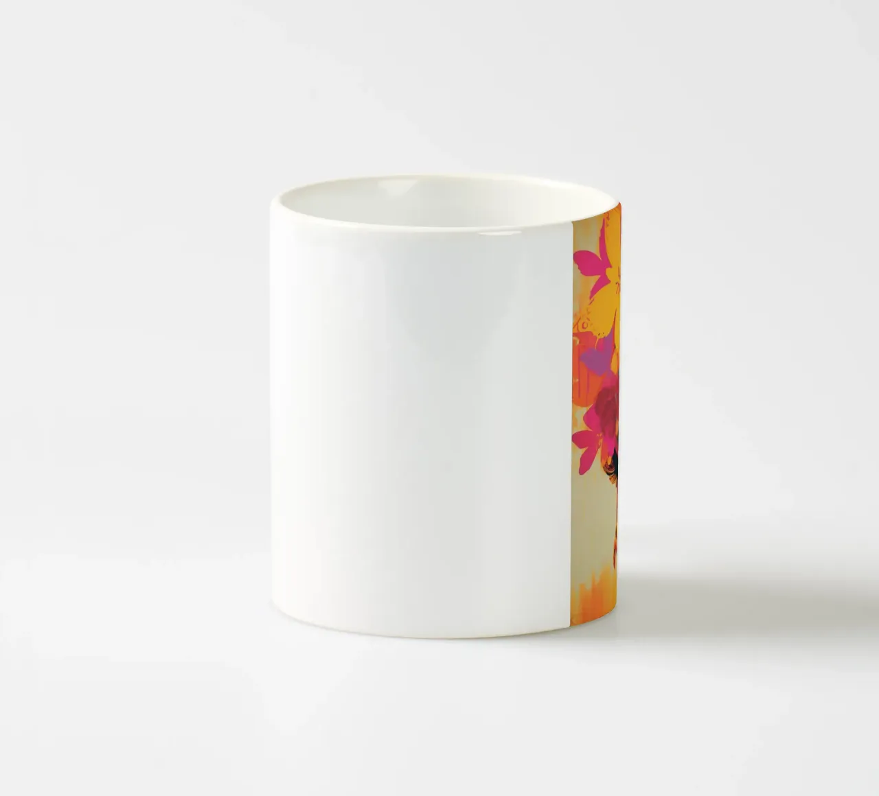 Farfalle nella testa | Pop Art Queen tazza in ceramica da Autofocus