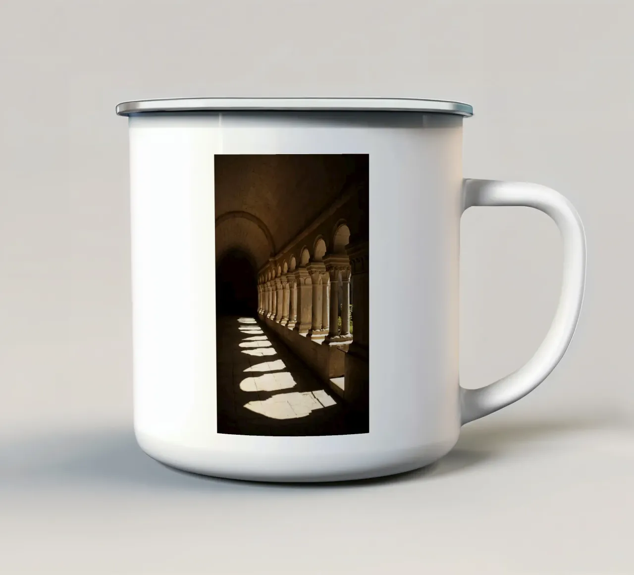 Monastero in Provenza (Francia) tazza in smalto da Simon Koy