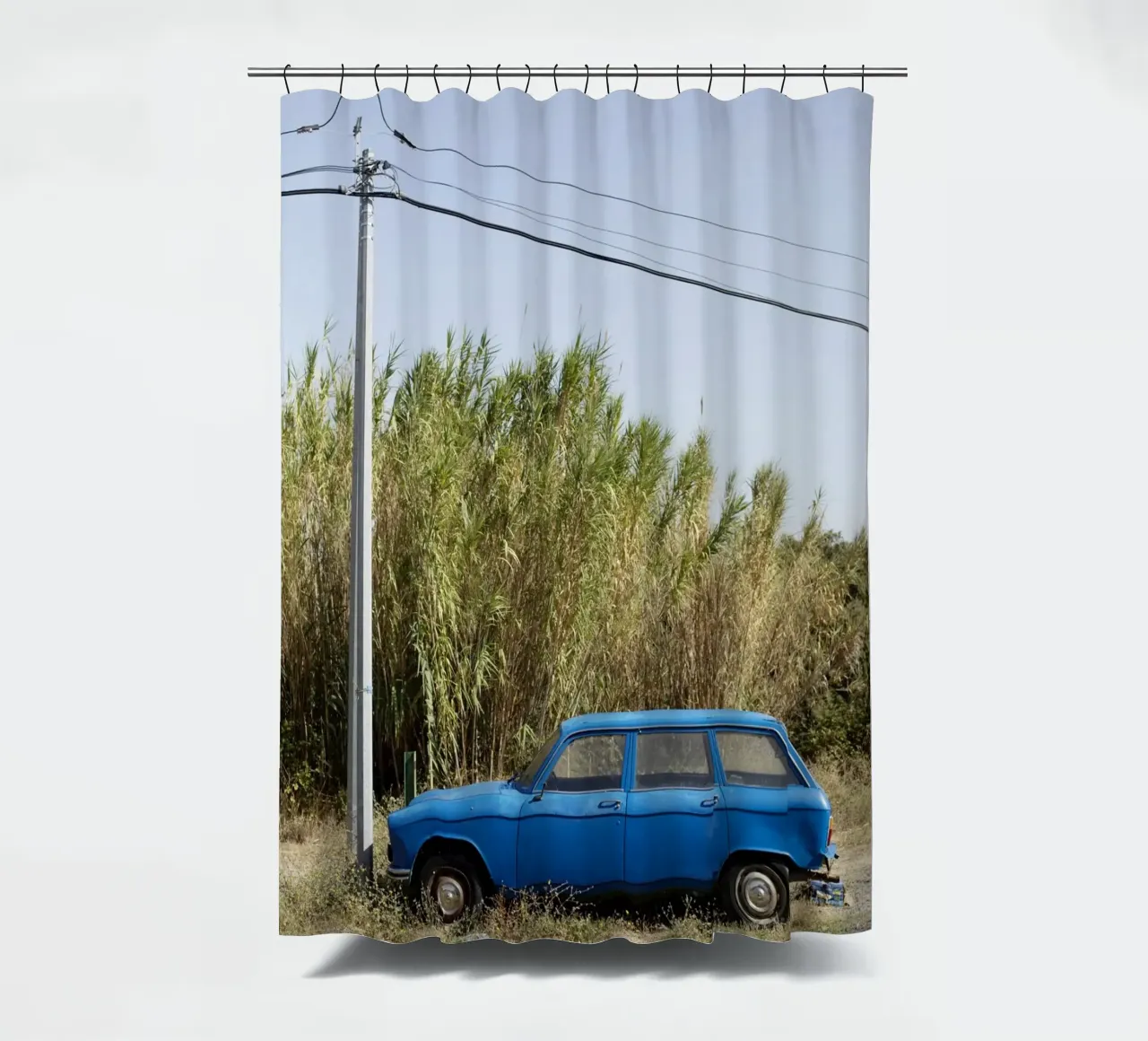 Oldtimer in der Provence Duschvorhang von Simon Koy