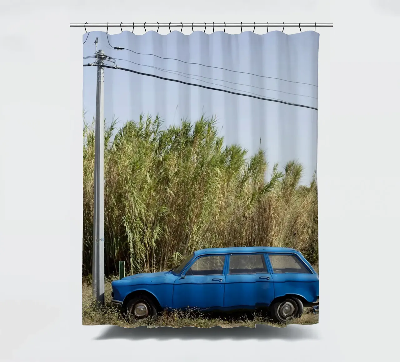 Oldtimer in der Provence Duschvorhang von Simon Koy