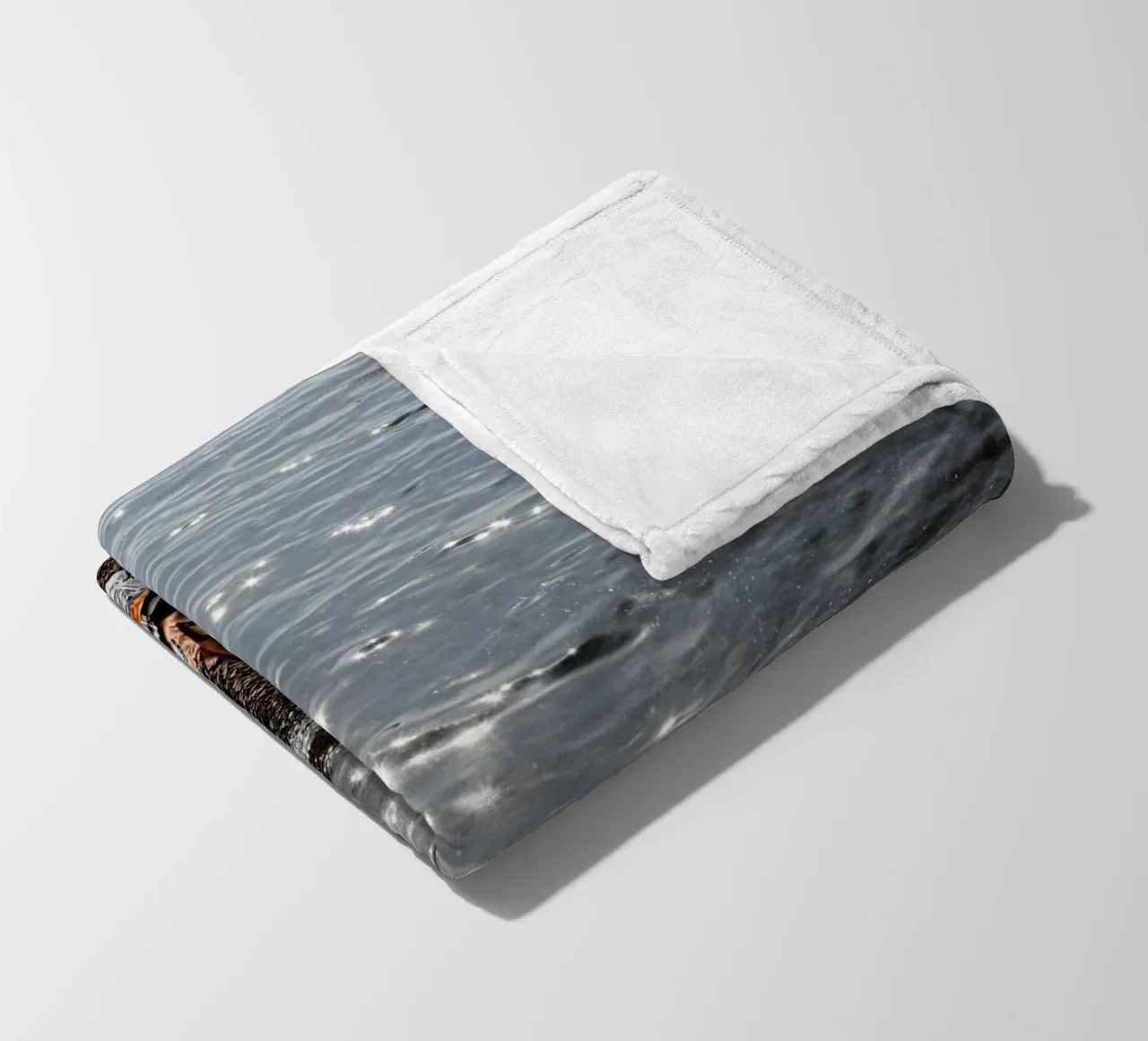 Bagno a La Ciodat coperta in pile da Simon Koy