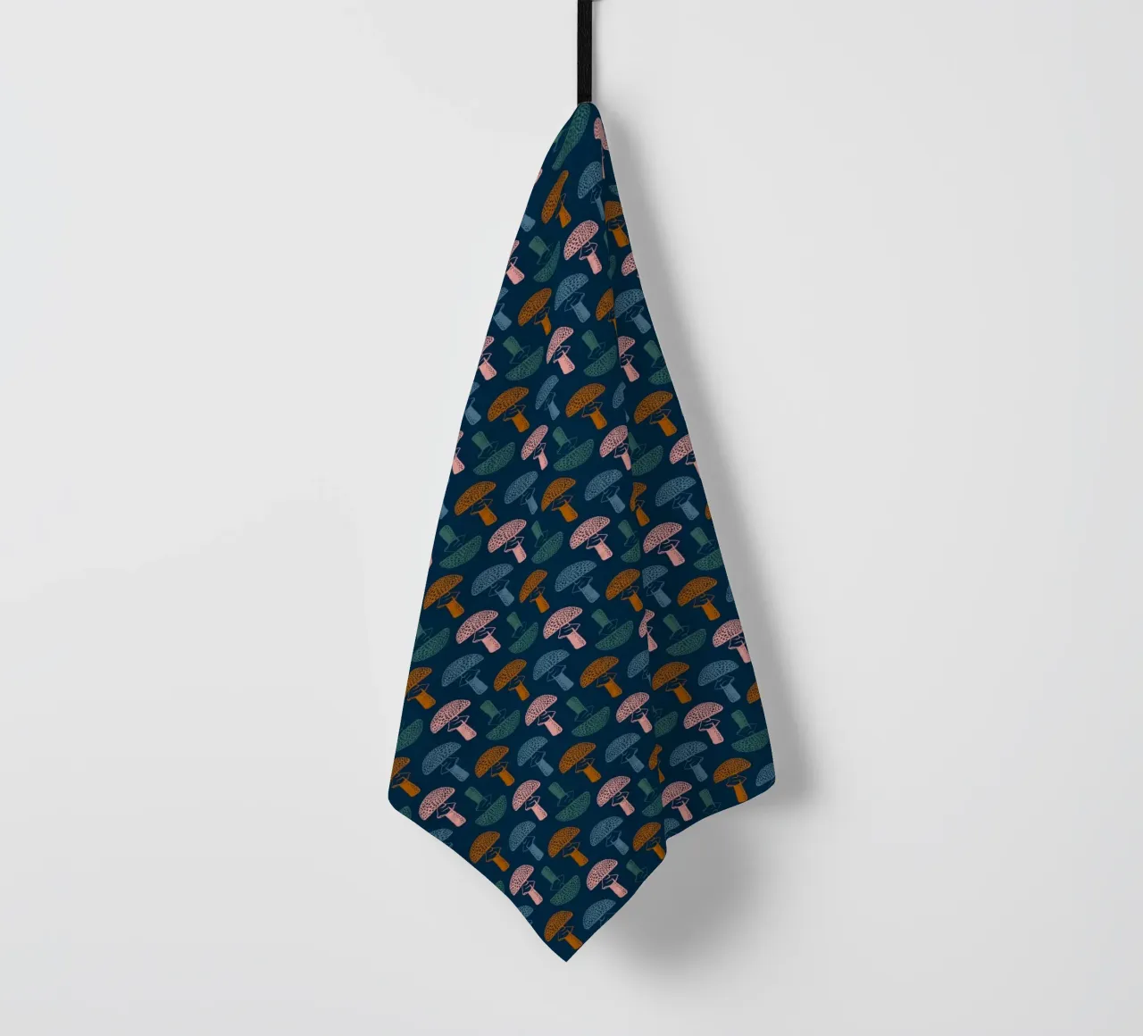 FLIEGENPILZMUSTER theedoek van Anastasia Mattern