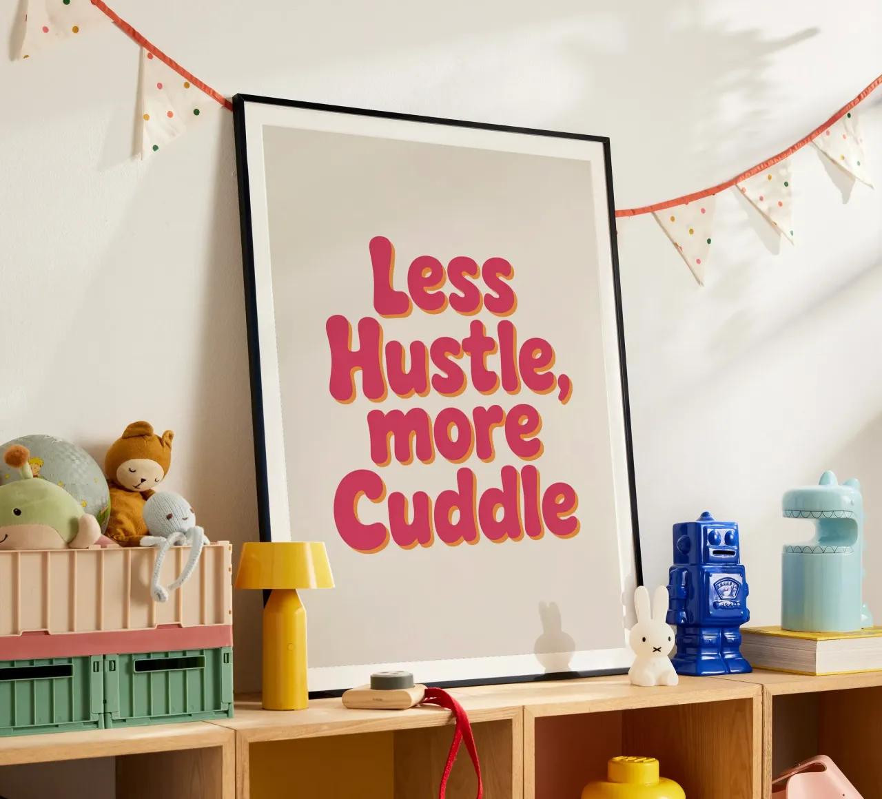 Poster "Less Hustle, More Cuddle" - Tipografia retrò e accogliente carta hahnemühle da logic
