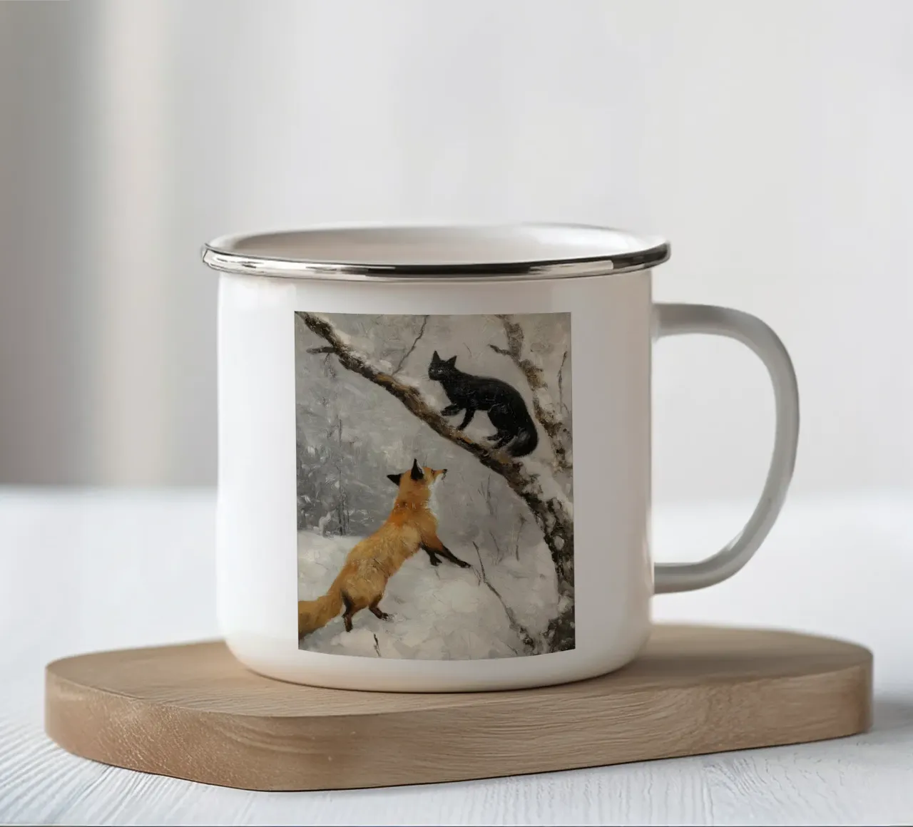 Volpe rossa e gatto nero nella foresta invernale innevata tazza in smalto da Cozy Vibes